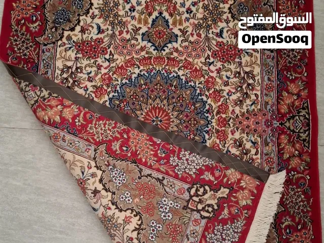 سجاد ايراني يدويه أصفهاني صوف فيها لمسات حرير