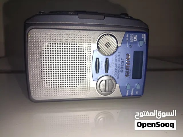 ووكمان ايوا يعمل راديو فقط
