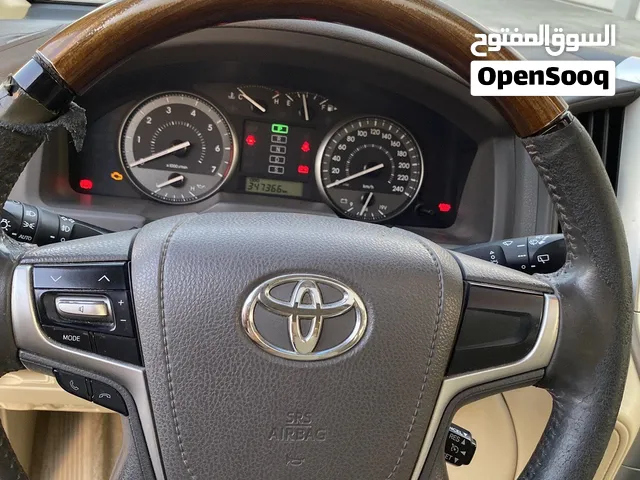 Used Toyota Land Cruiser in Muscat