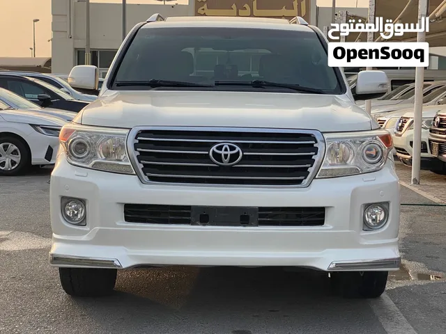 تويوتا لاندكروزر جي اكس ار 6 سلندر 2015 صبغ وكاله ماشا 190,000 عداد اصلي مالك اول ثلاث مفاتيح الوكال