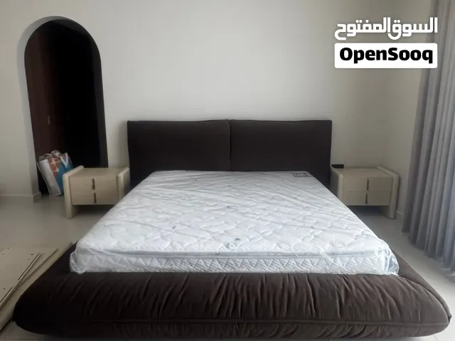 سرير كنج بني