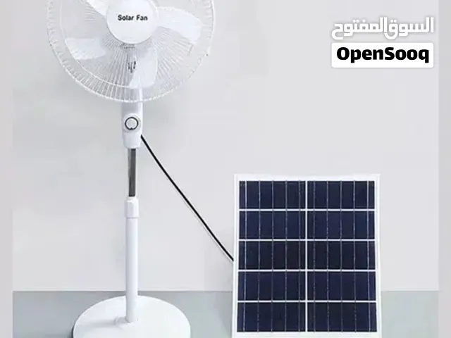 مروحة قابلة للشحن من علامة Solardem مزودة بلوح شمسي