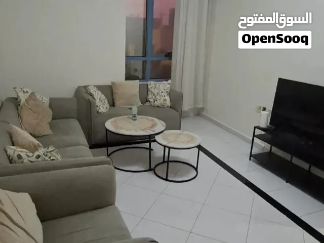 شقه مفروشه غرفه وصاله في كورنيش الخان  بالشارقه بسعر شامل جميع الفواتير