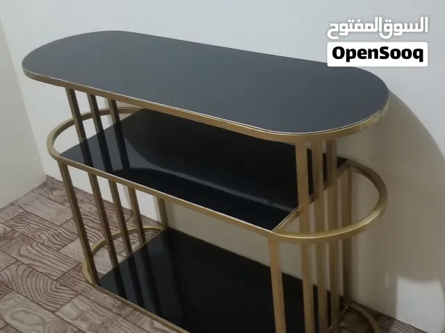 نتميز بتصنيع طاولات ضيافة وأثاث معدني بتصاميم فاخرة، جودة عالية وتشطيبات ناعمة،