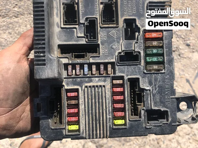 قاعدة فيوزات رينو سينيك + العداد