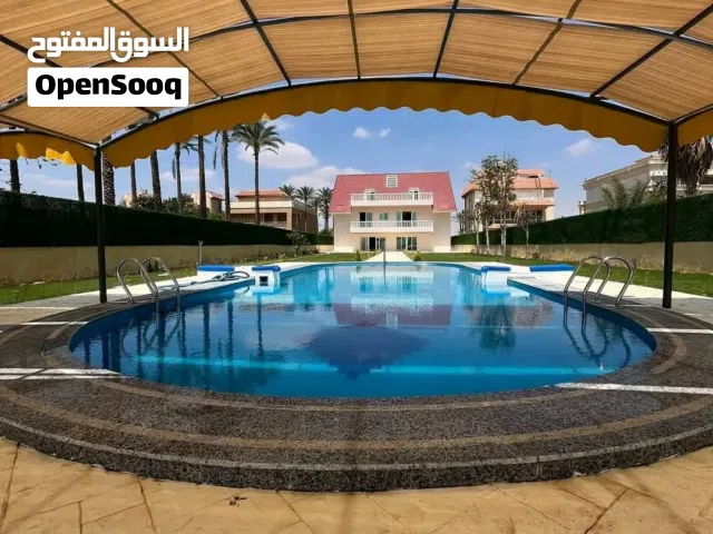 فيلا فاخره للبيع في فايد الاسماعيليه حمام سباحه خاص