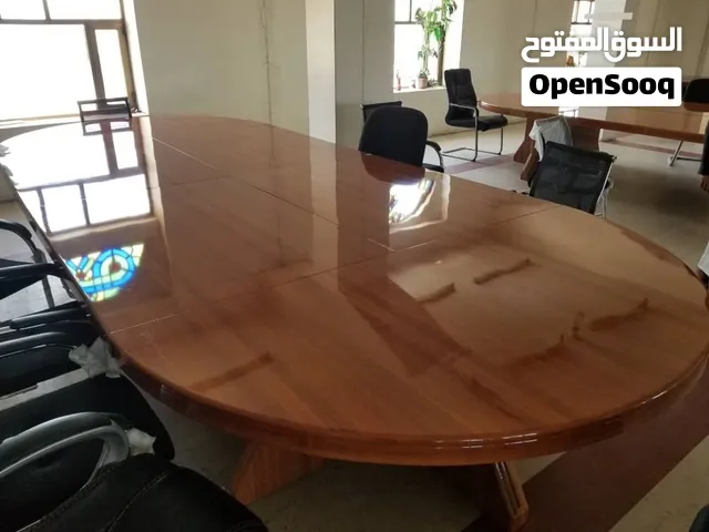 مكاتب مدير عام  ومكاتب موظفين  ومكاتب استقبال بسعر مناسب