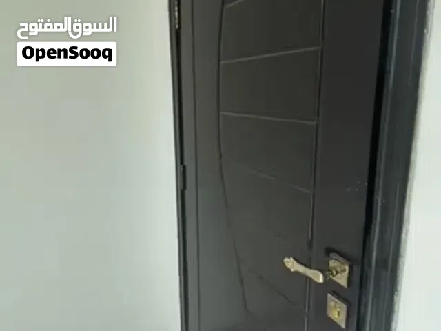 استديو كبير مفروش مع بلكونة كبيره