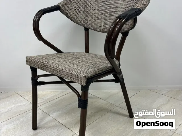Mobilier CHR en Polypropylène & Fibre de Verre – Design, Résistance & Confort