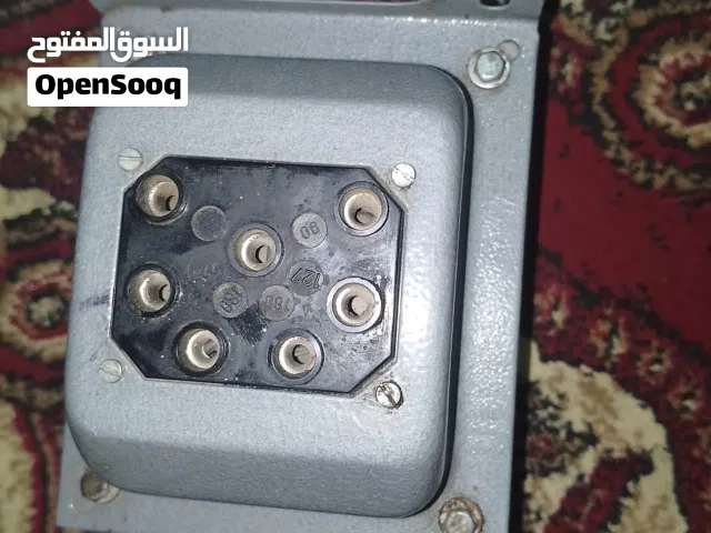 للبيع: محول كهربائي ومنظم فولتية إيطالي أصلي قديم (2000 واط) – نحاس نقي ممتاز