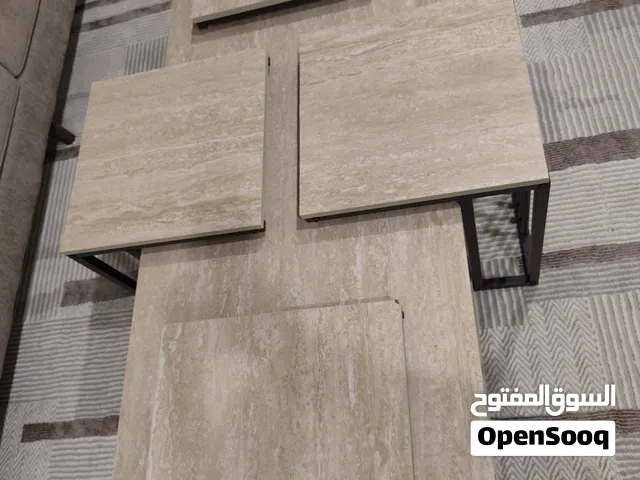 طاولات لغرفة الضيوف