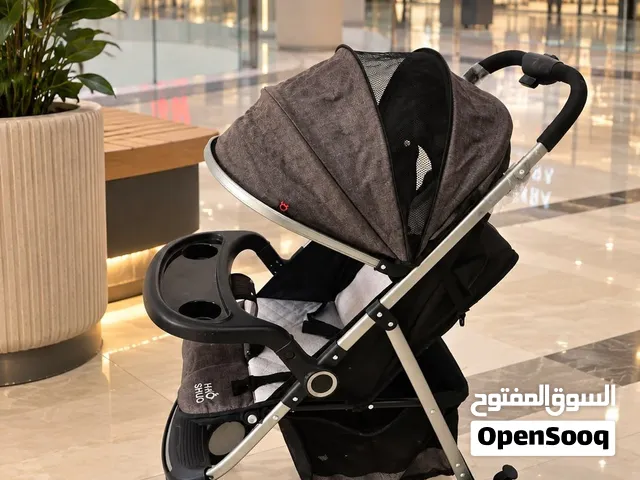 للبيع عربة أطفال شبه جديدة بسعر مناسب