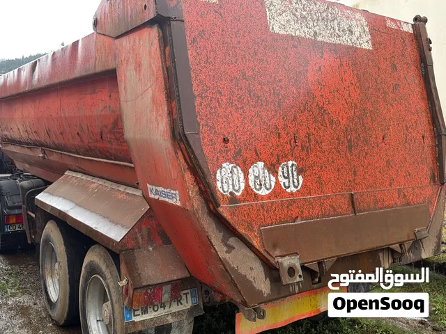 فاقون استراد