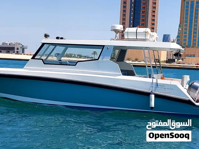للبيع قارب سياحي مجهز بالكامل 2023