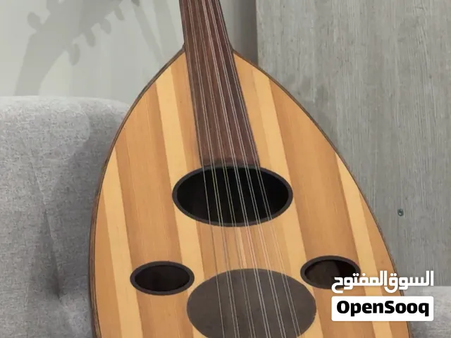عود مصري بحالة ممتازة