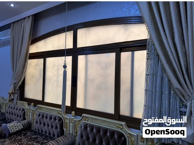 شباك المونيوم مستعمل نظيف اصلي 3.5 * 1.2
