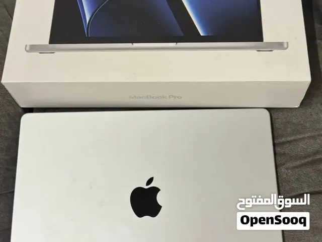 ماك بوك استخدام قليل جدا نسخه شرق الاوسط نظيف جدا للبيع