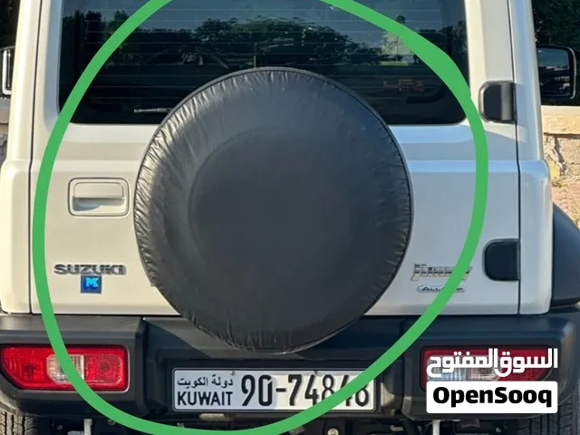 غطاء للتاير الخلفي سبير  نظيف ينفع تغطي فيه التاير الاسبير