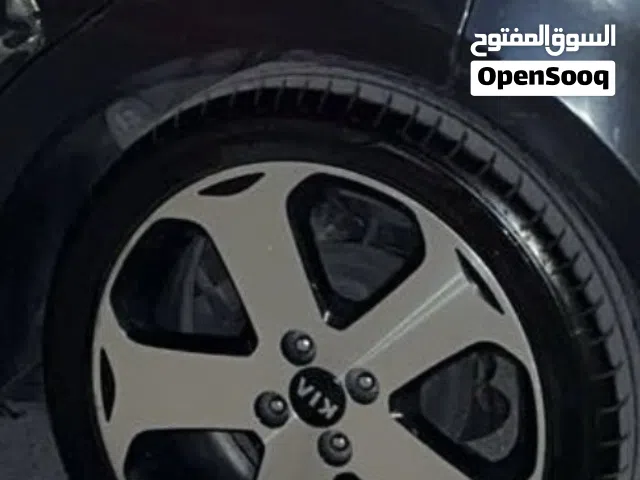 للبيع الكوشوك صنع اوروبي بحالة الوكالة استخدام 5شهور فقط ملاحظة البيع كوشوك وليس الجنط 205/45ZR17