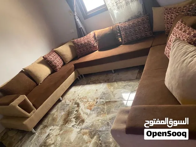 صالون مستعمل خدمة محلية بجودة ممتارة للبيع