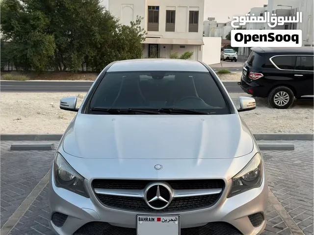 للبيع مرسيدس CLA250 4MATIC 2014 نظيف شرط الفحص بالكامل صبغ وكالة 3650 دينار