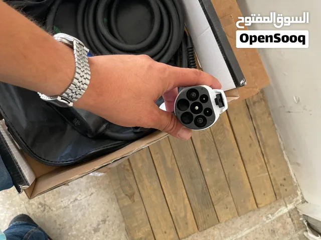 كابل شحن سيارات مستعمل بجودة جيدة وسعر مناسب
