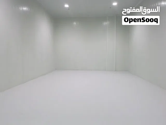 بوث بنظام البرموشن في ارقي ابراج الكويت التجاريه الاداريه