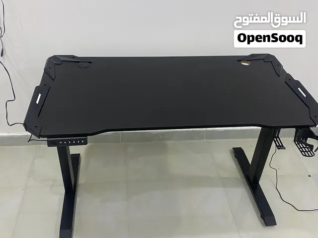 ميز او طاولة العاب متحركة (رافعة)
