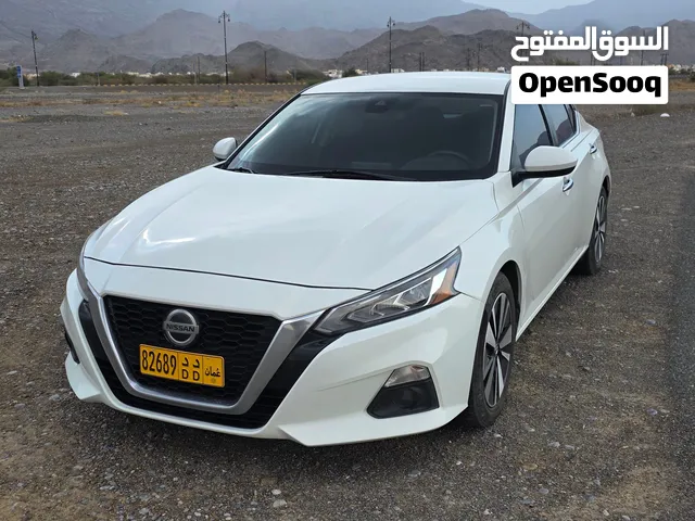 Used Nissan Altima in Al Dakhiliya