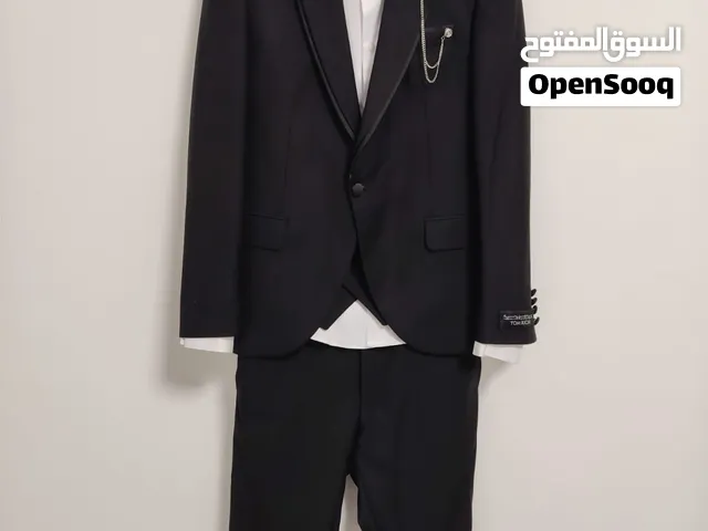 بدلة رجالي/شبابي رسمية سوداء فخمة (طقم كامل مع إكسسوارات) - بحالة الممتاز