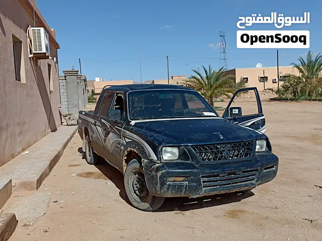 متسوبيشي 2004