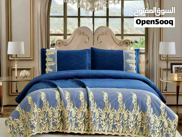 لحاف عـرائـسي مضغوط. مخملي ذو الشلش العرائسي ثقيل يعتبر لحاف كل الفصول الخامه ممتازه جدا عمليه قوي