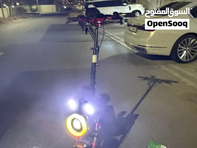 Electric scooter crony