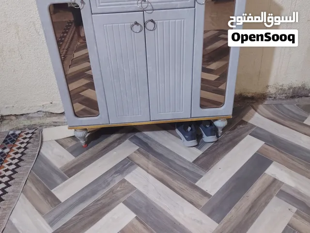 جزامه نضيفه كلشي ما بيه جديده شيل هواي احذيه  متره وربع سعر ب50 الف