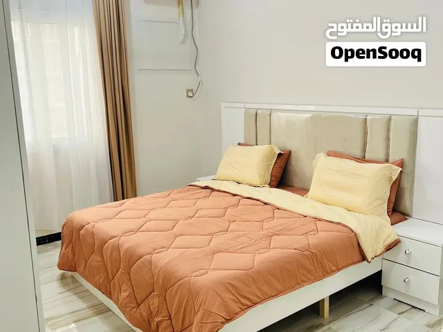 *VIP - شقة ملكية مفروشة للايجار المنصورة- التسعين جوار بنك الشمول *تكييف 24 ساعة عدن