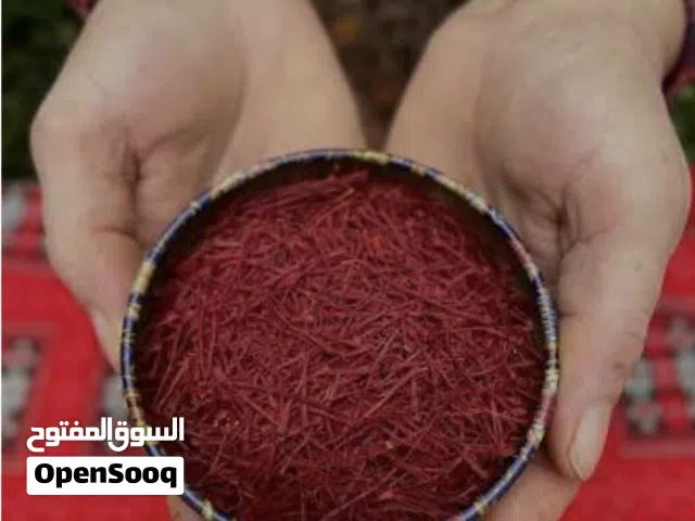 الزعفران الأصلي من قائنات إيران — الذهب الأحمر للعالم، رمز الجودة والأصالة الإيرانية!