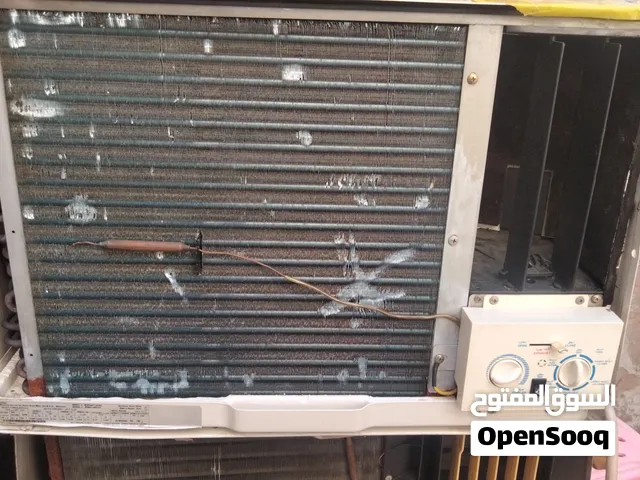 2ton window AC pearl AC for sale good condition good working with fixing exchange offer
