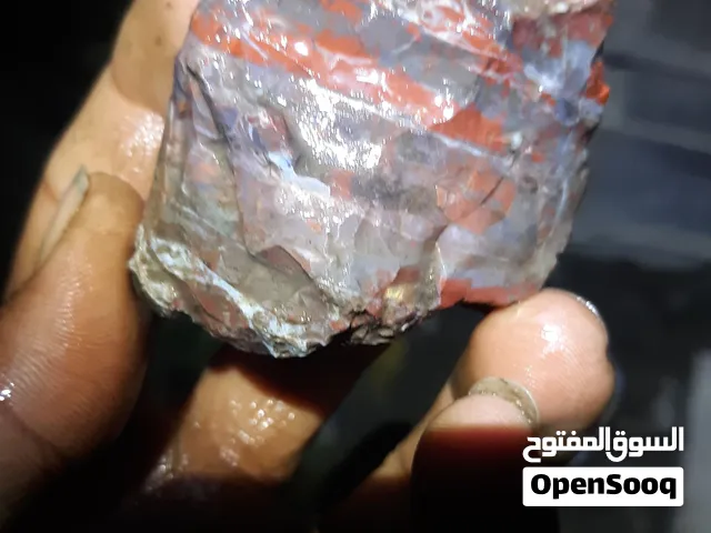 الاحجار بجميع انوعا ه