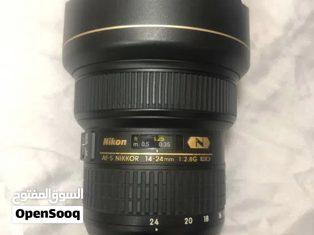 للبيع كاميرا نيكون d4s بالاضافة الى 2 عدسات نيكون اصليه وبطاريتين وفلاش مطلوب 9،500، درهم
