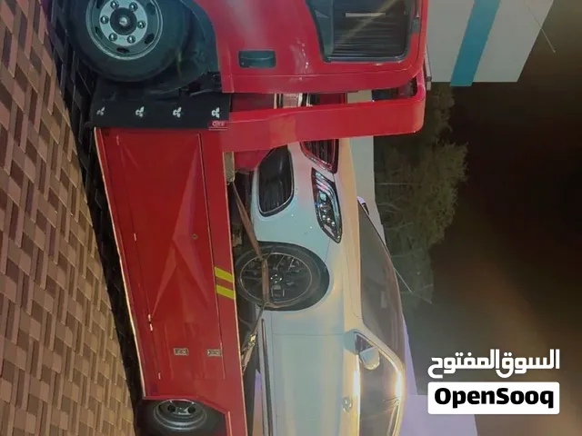 سطحه لنقل العربات المتعطله والمصدومه وفتح الابواب