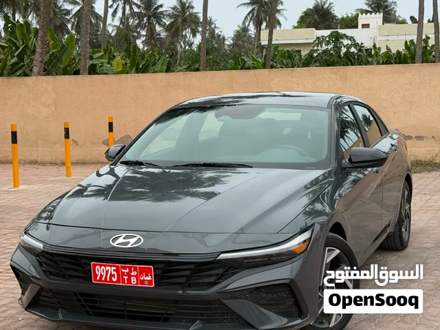 النترا 2025 وسيارات متنوعه ومختلفه للإيجار 2025 Elantra for rent, along with a variety of other vehi