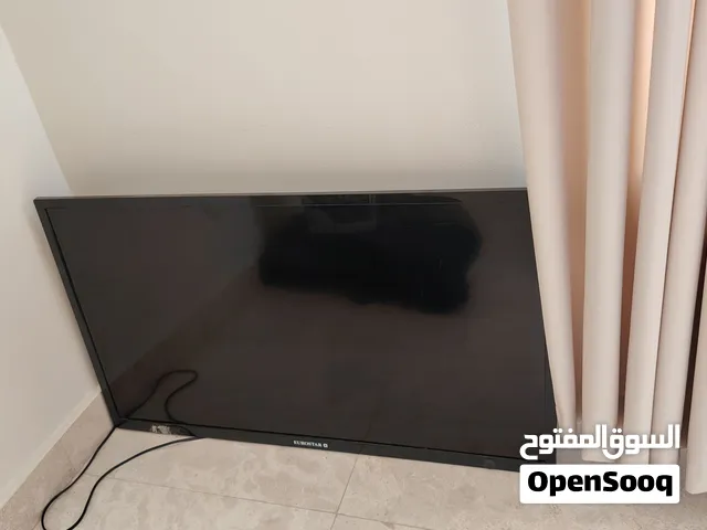 للبيع شاشات تلفزيون بحالة ممتازة 32 EROSTAR 46 LG