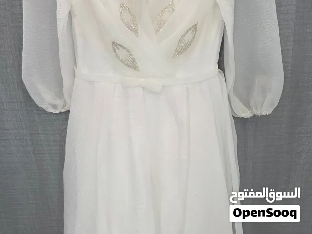 فستان سهرة ابيض
