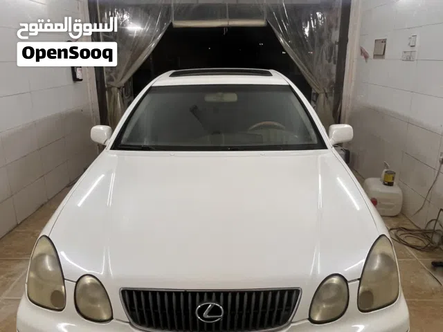 لكزس جي اس 300
