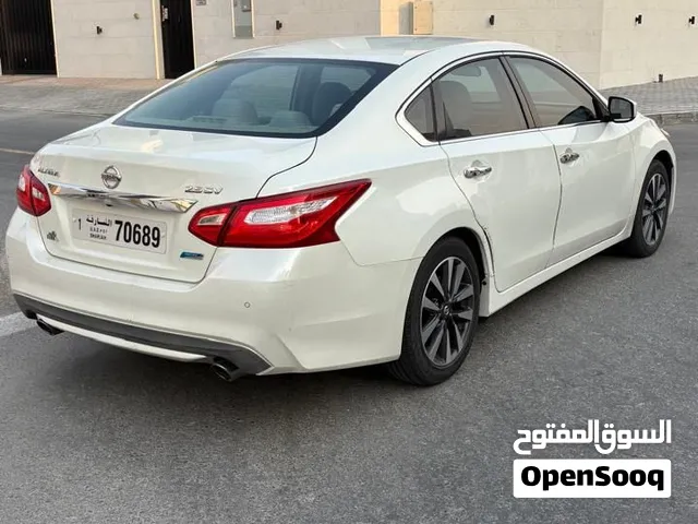 Used Nissan Altima in Ajman
