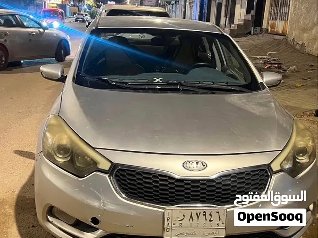 سيراتو موديل 2014 وارد خليجي ماشيه 250000 ميتين وخمسين الف محرك دوش 1600 تبريد وكير ومكينه كفاله ..