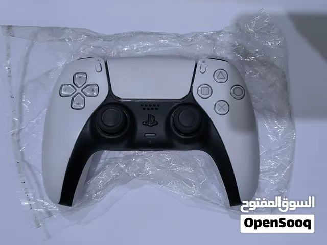 يدات بلاستيشن 5 وكااله جديده