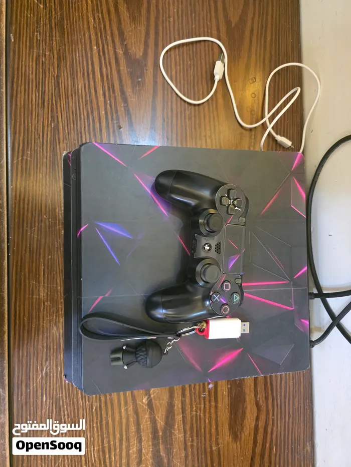 play station 4 slim