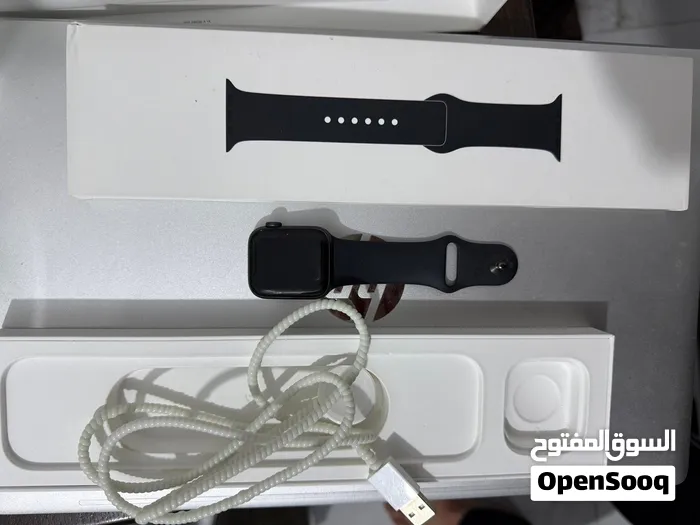للبيع Apple Watch SE 40mm GPS