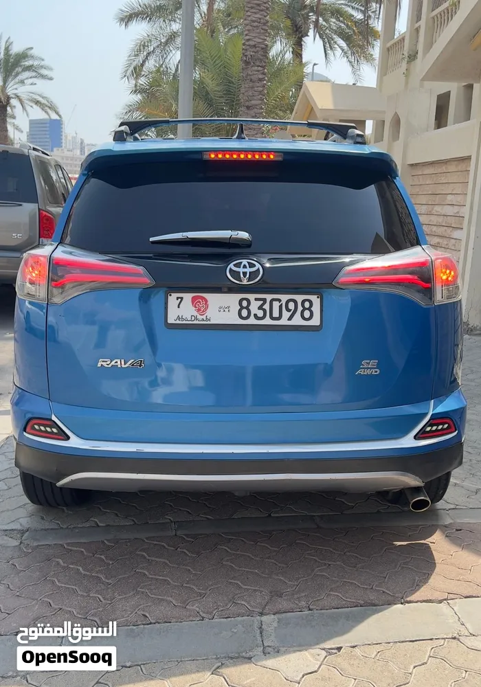 تويوتا راف فور SE 2018